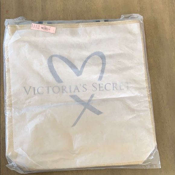 Tote - Picture 4 of 4